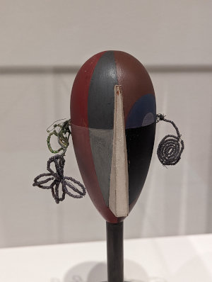 moma head with earings