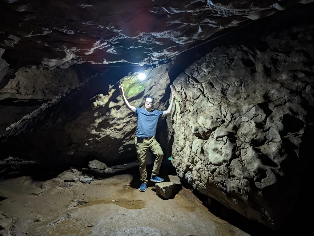 Arwah Cave, India