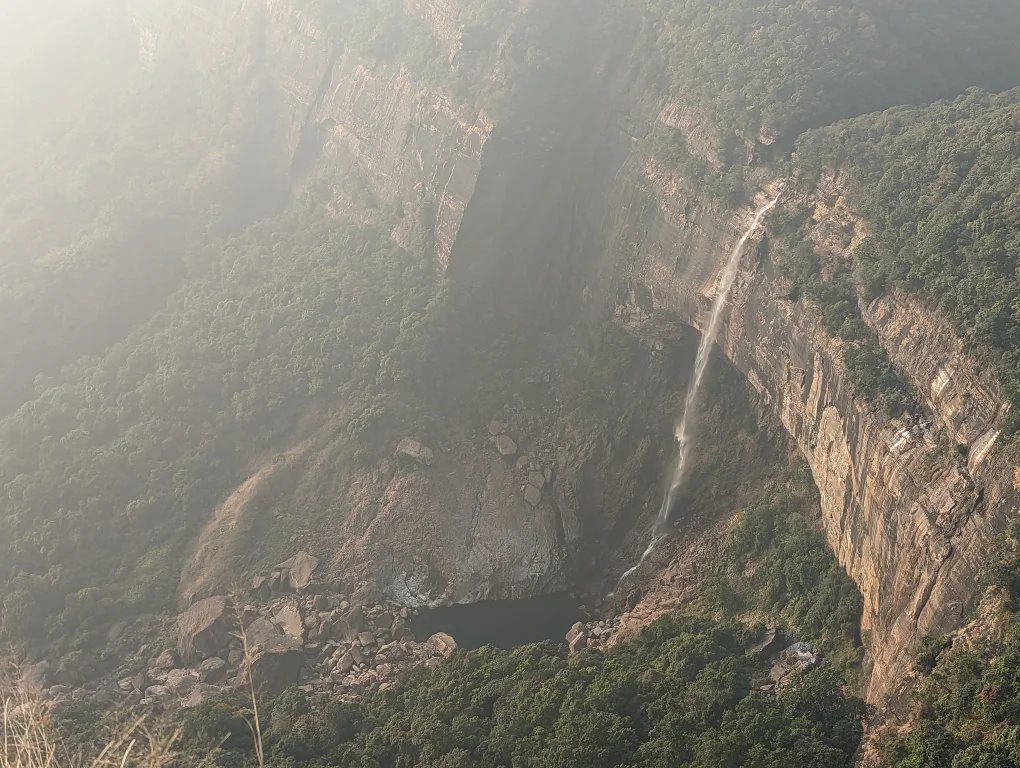 Nohkalikai falls