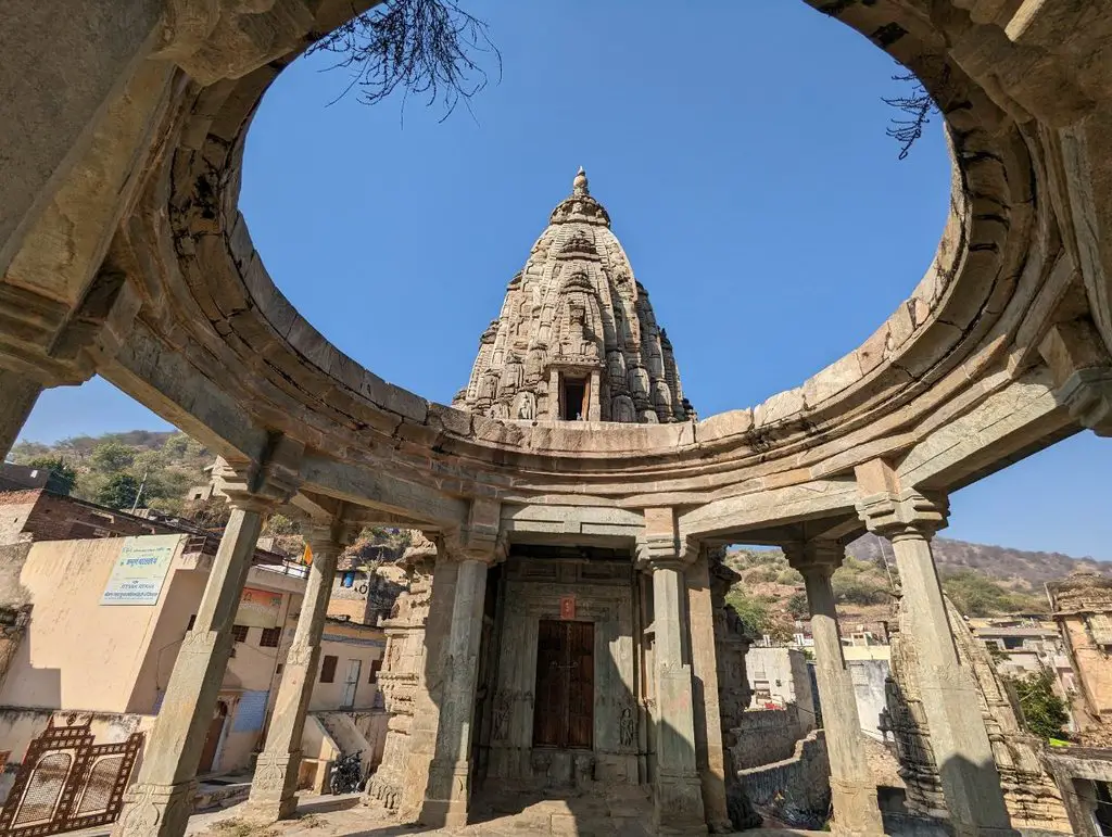 Jaipur Stepwell - Right near the stepwell