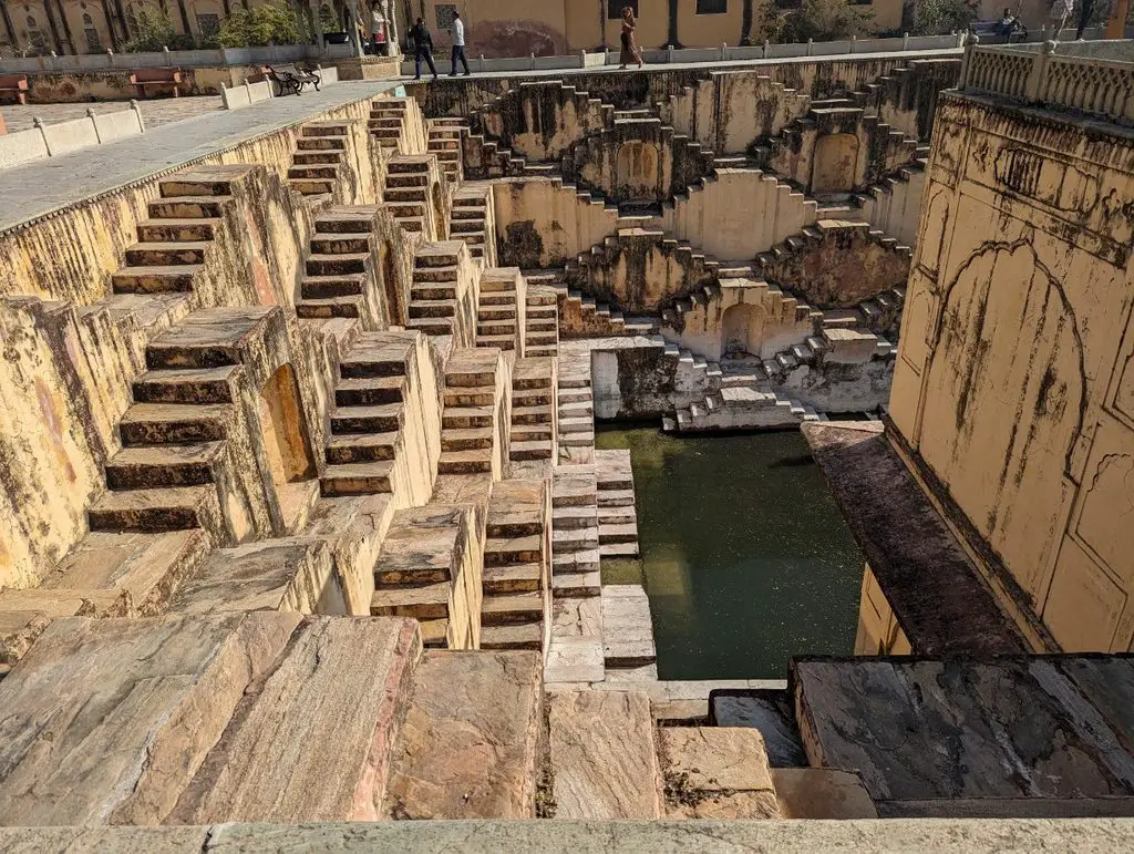 Jaipur Stepwell - side angle