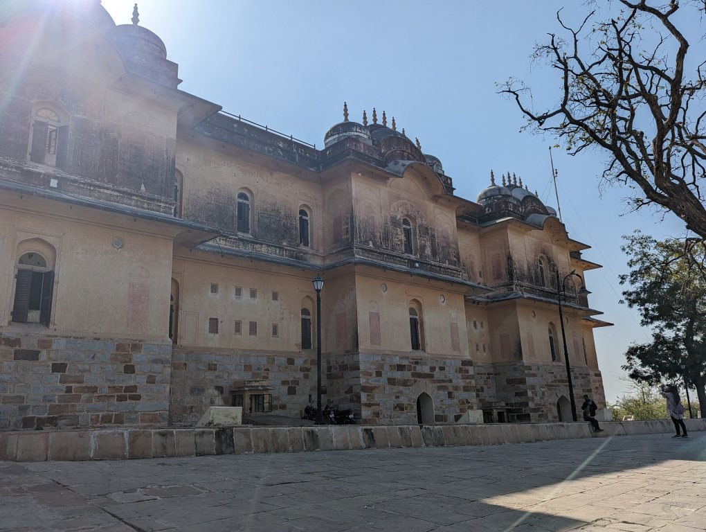 The outside of Nahargarh Fort / Tiger Fort