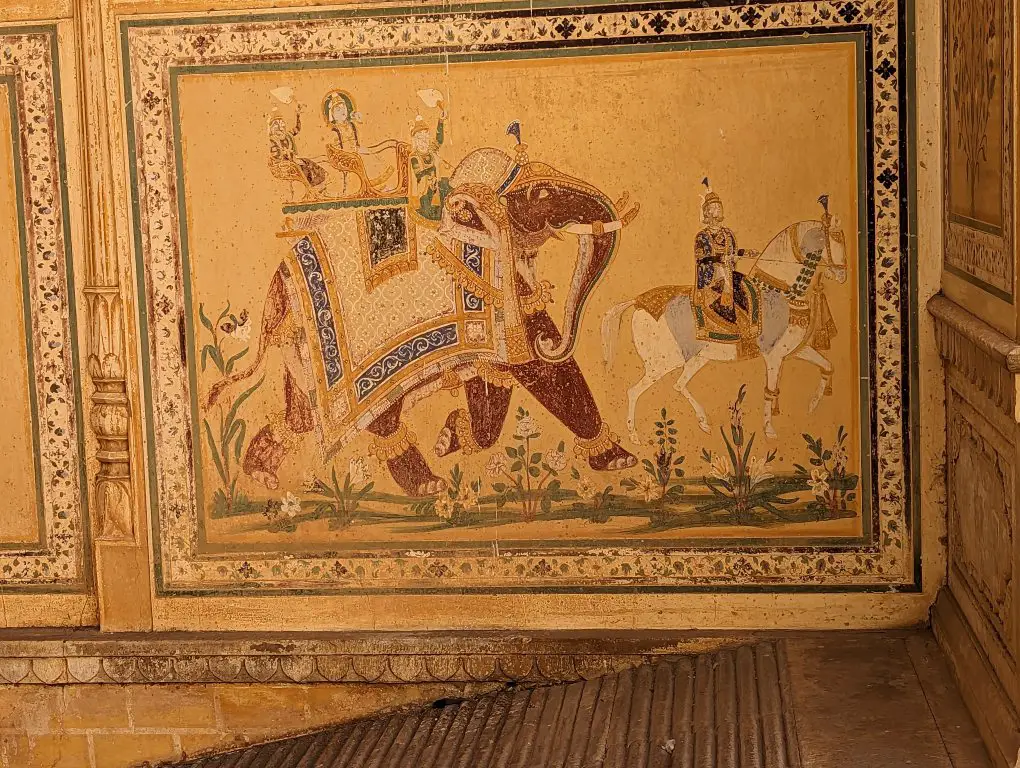 The art of Nahargarh Fort / Tiger Fort with an elephant and horse