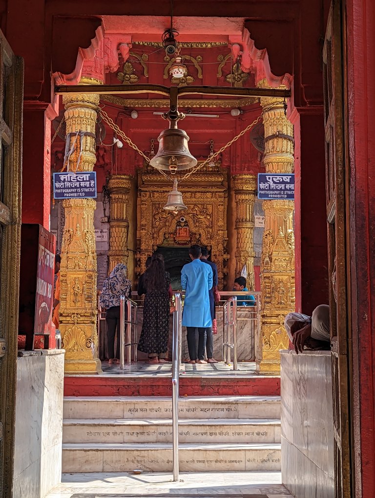 The inside of Shri Kashi Viswanath Temple