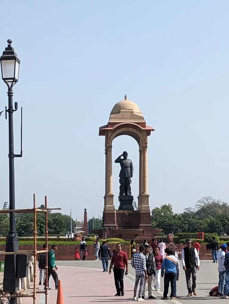 Canopy with statue - India Gate, Delhi India